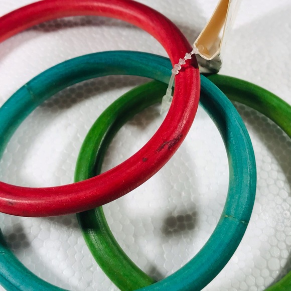 Vintage Wood Bangle Set - Picture 5 of 12